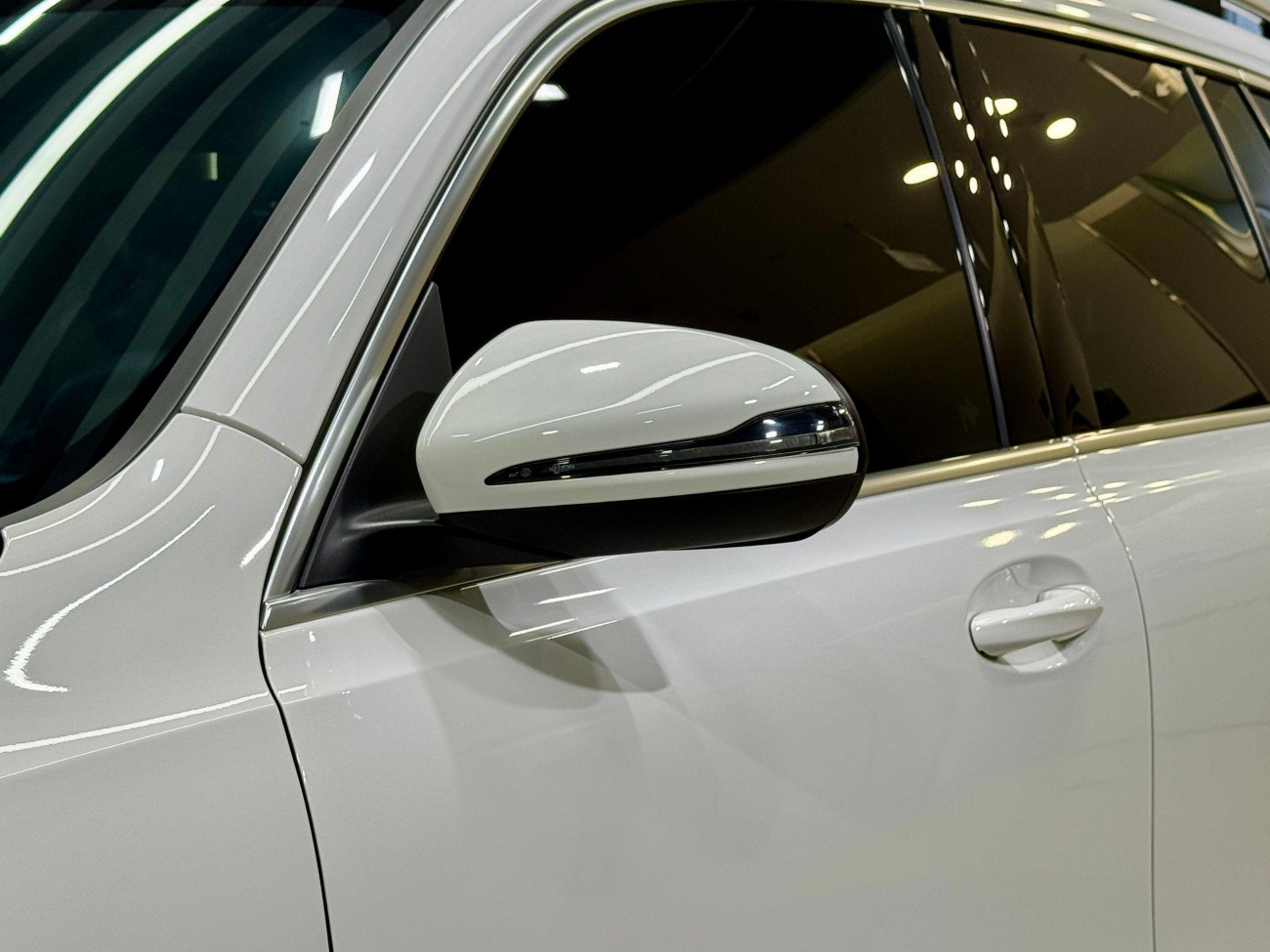 Mercedes-Benz GLB 2025