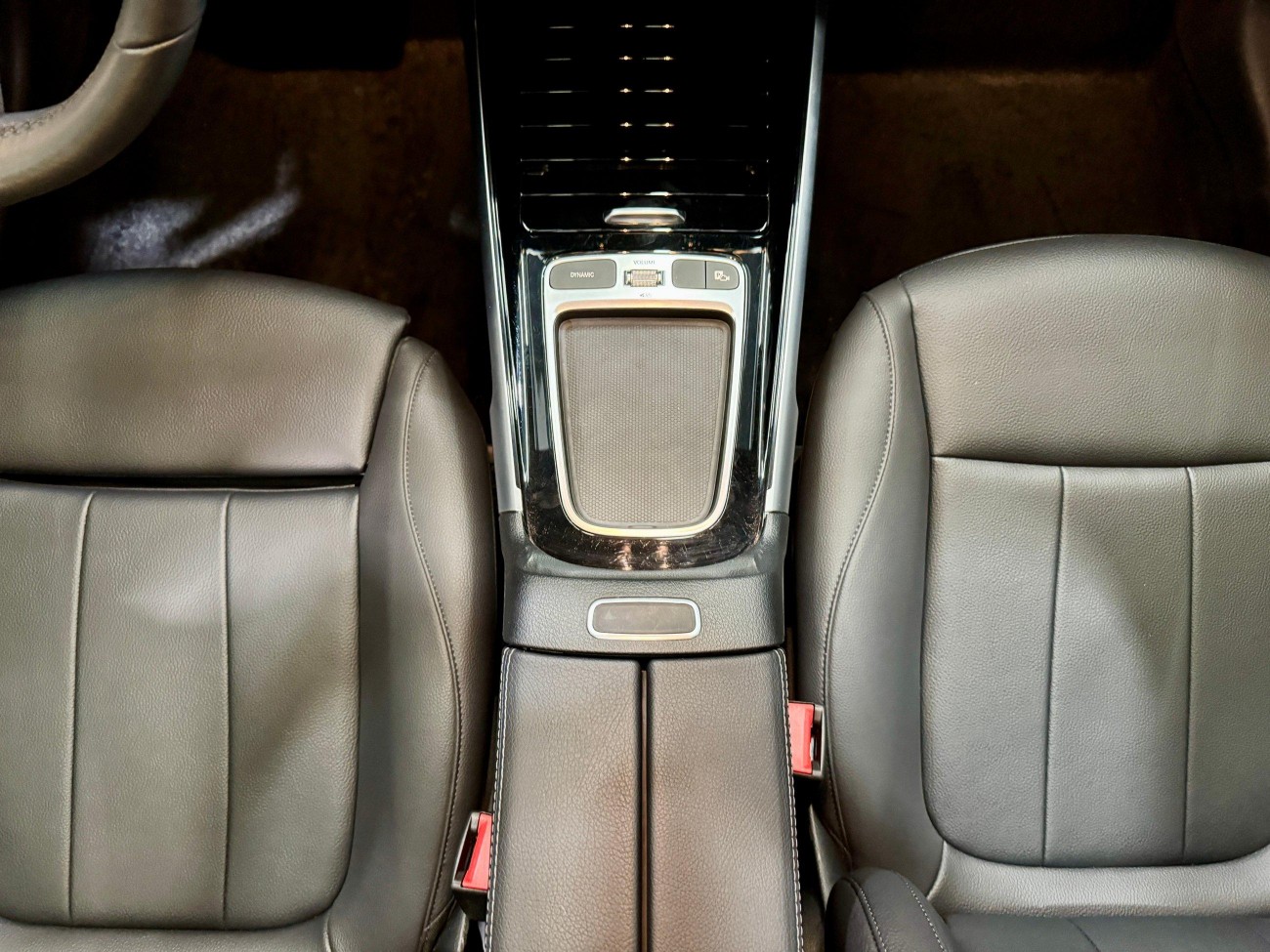 Mercedes-Benz GLB 2025