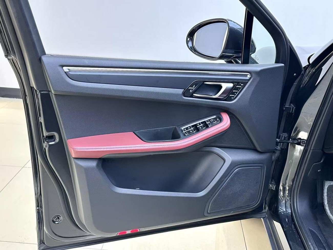 Porsche Macan 2023