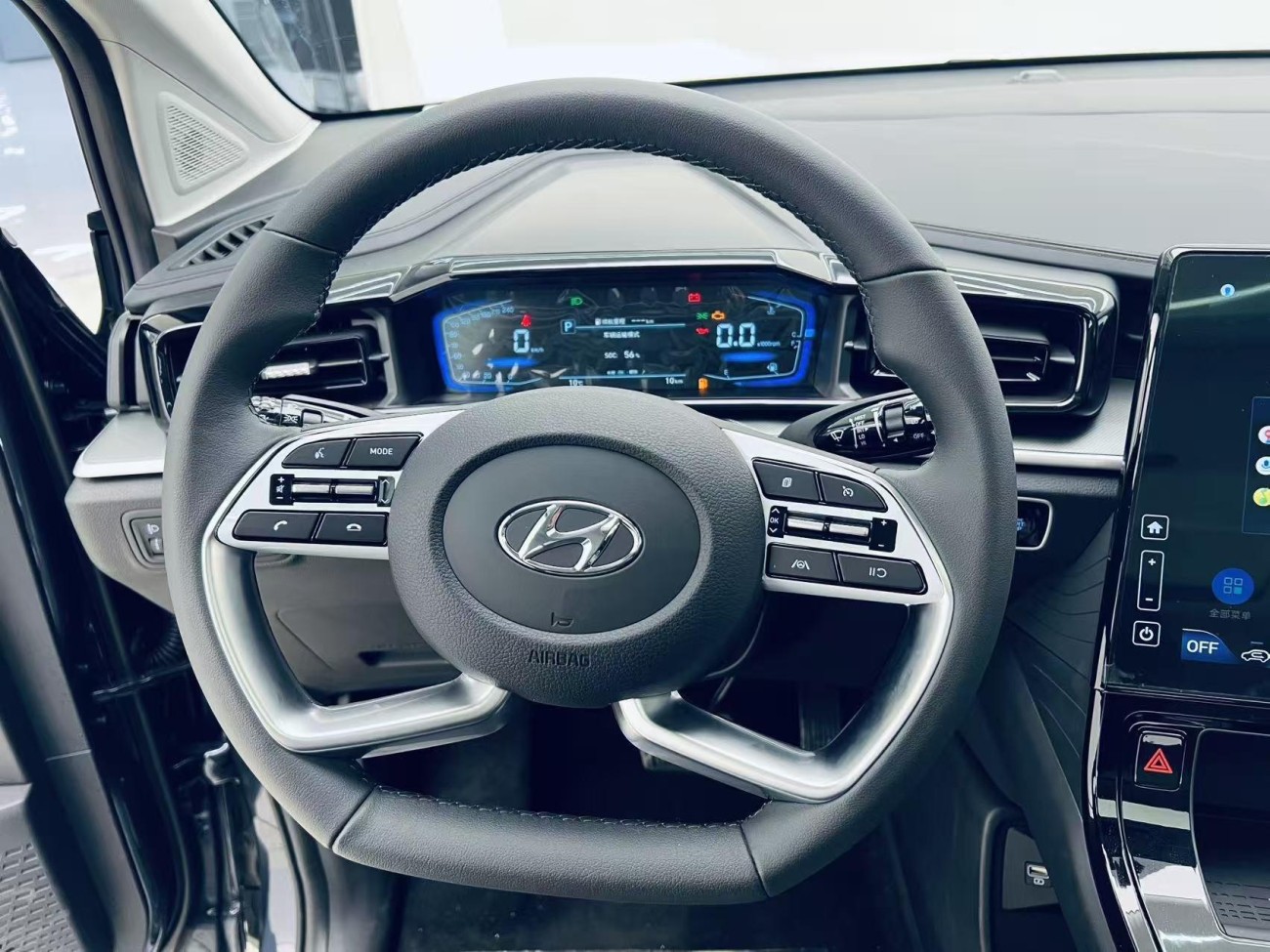Hyundai Custo 2025