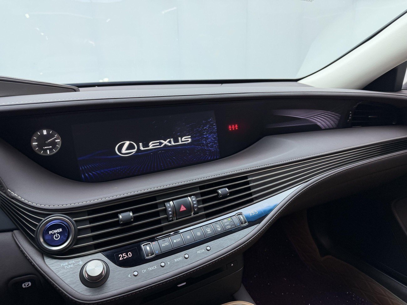 Lexus LS 500h 2020
