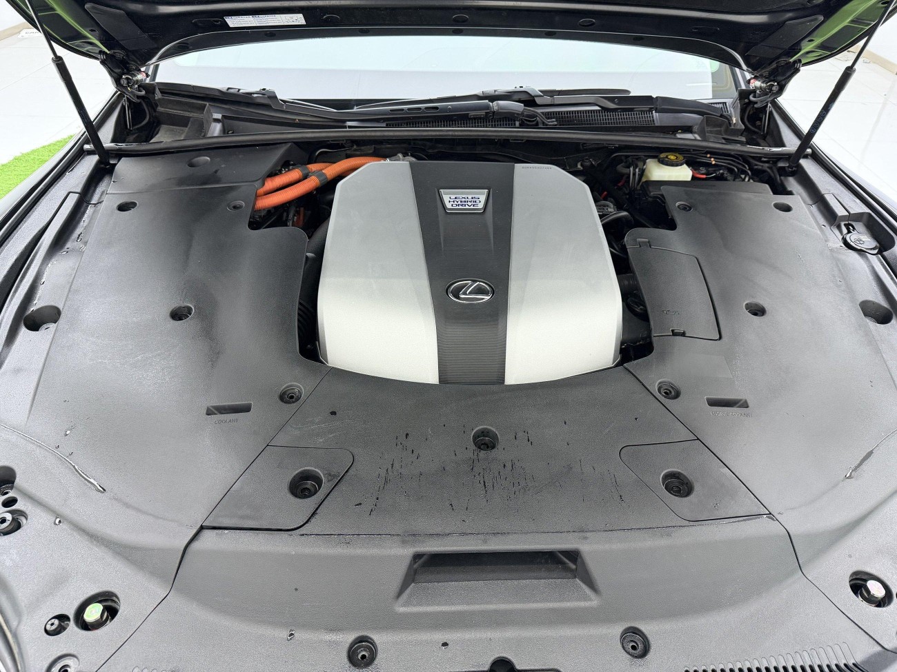 Lexus LS 500h 2020