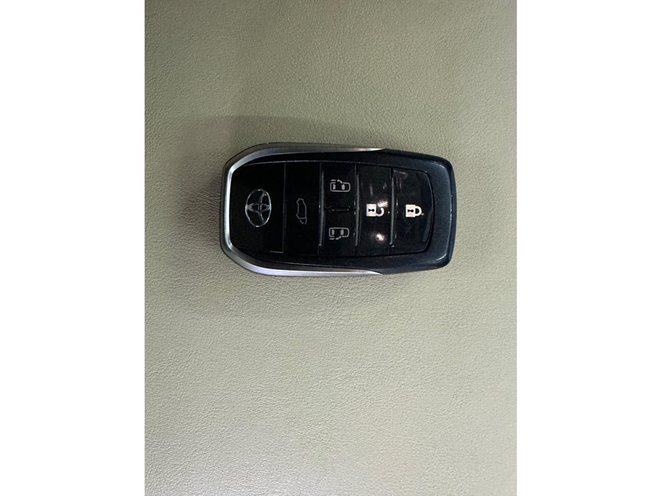 Toyota Alphard 2022