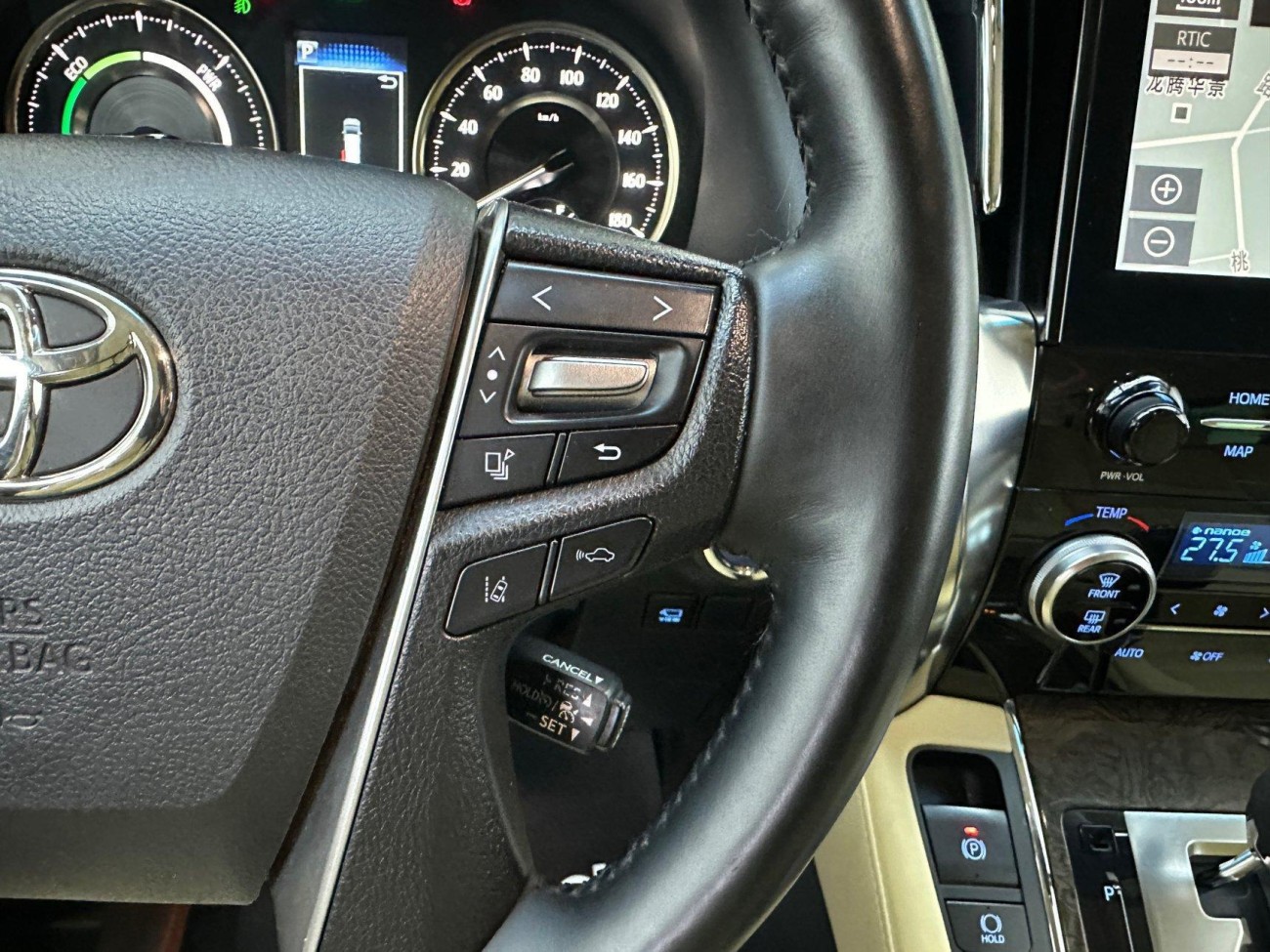 Toyota Alphard 2022