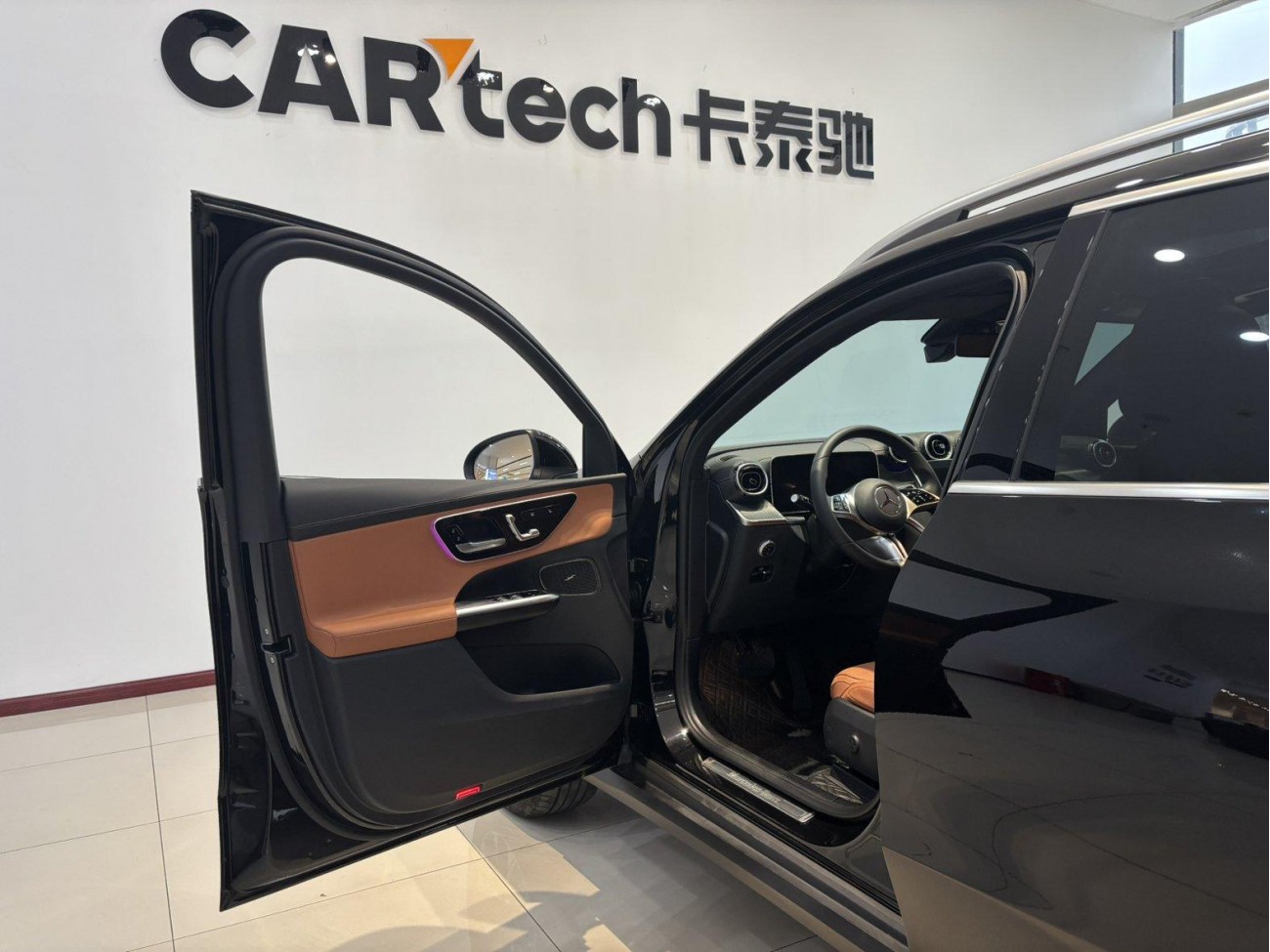 Mercedes-Benz GLC 260 L 2024