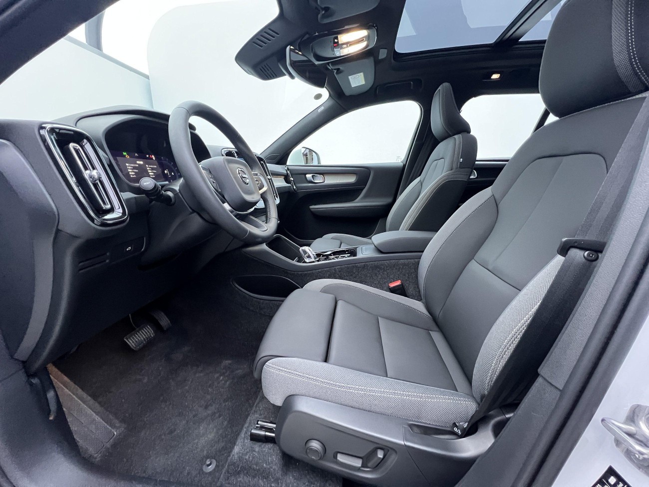 Volvo XC40 2026