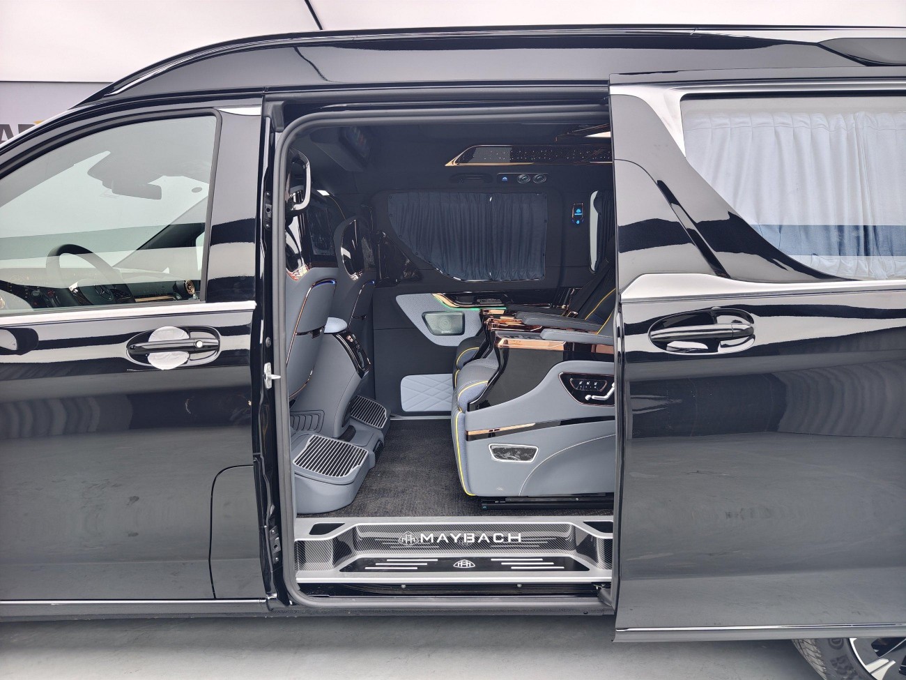 Mercedes-Benz V 2024