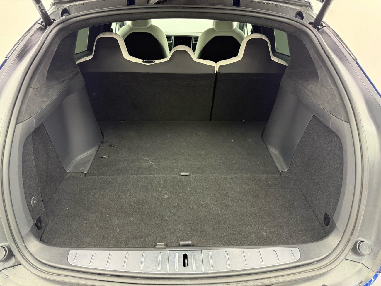 Tesla Model X 2020