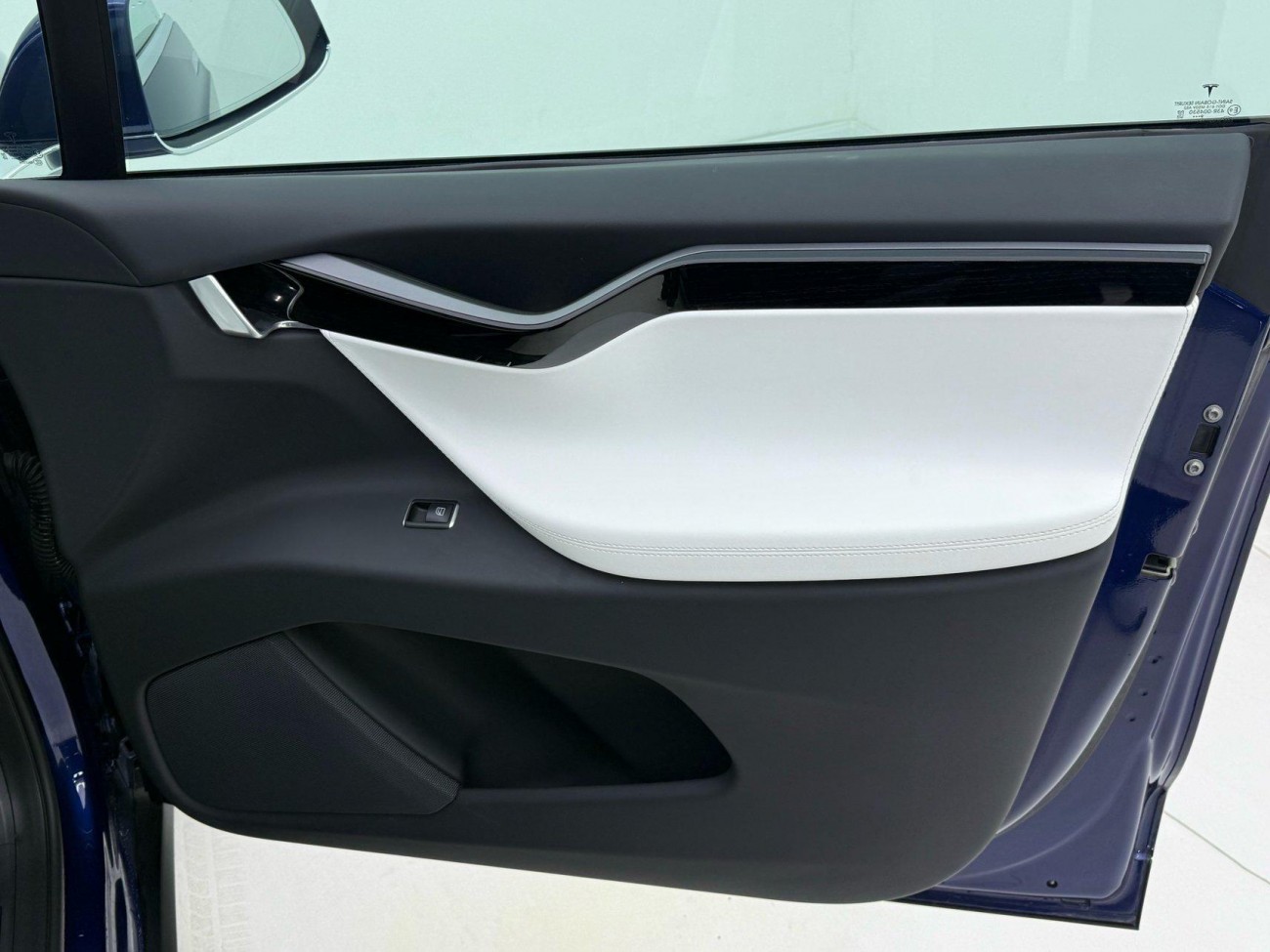 Tesla Model X 2020