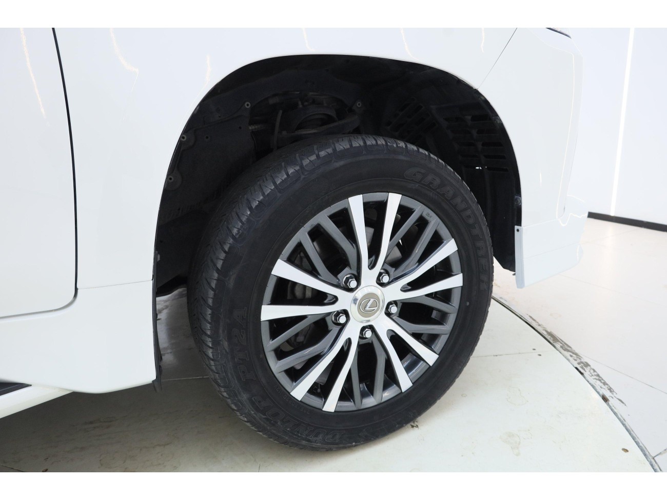 Lexus LX 570 2016