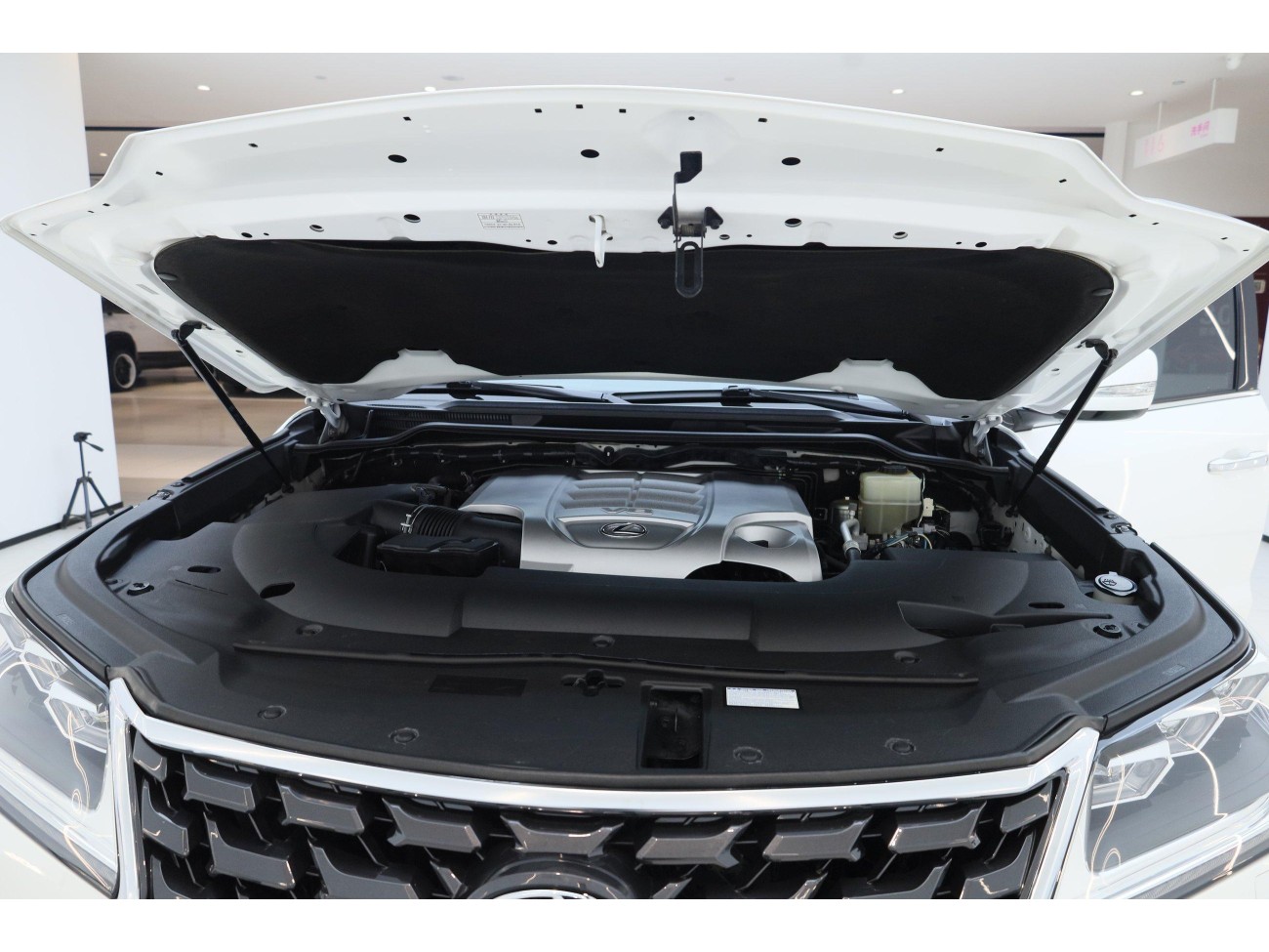 Lexus LX 570 2016