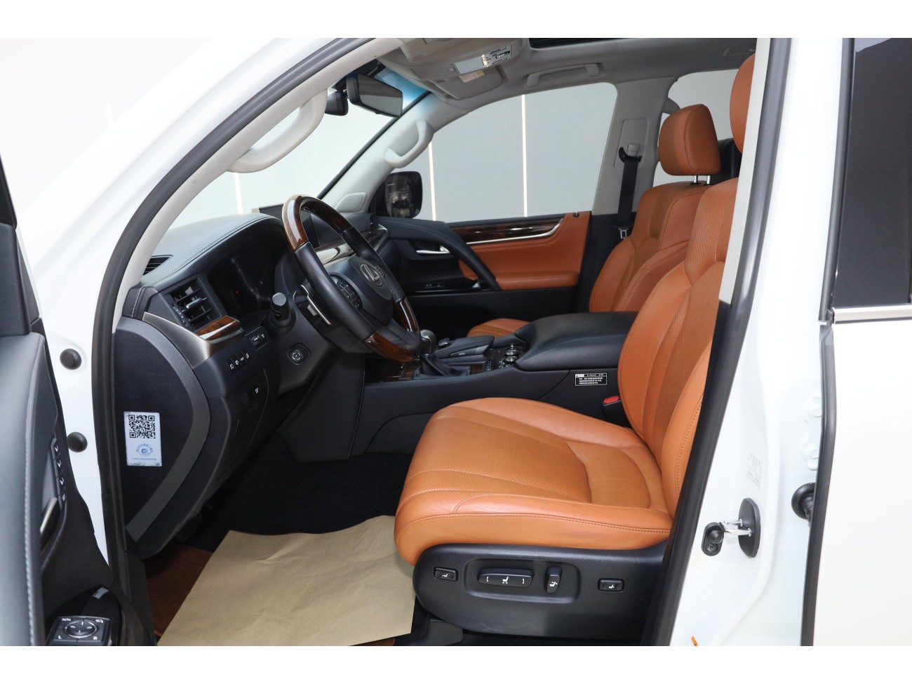 Lexus LX 570 2016