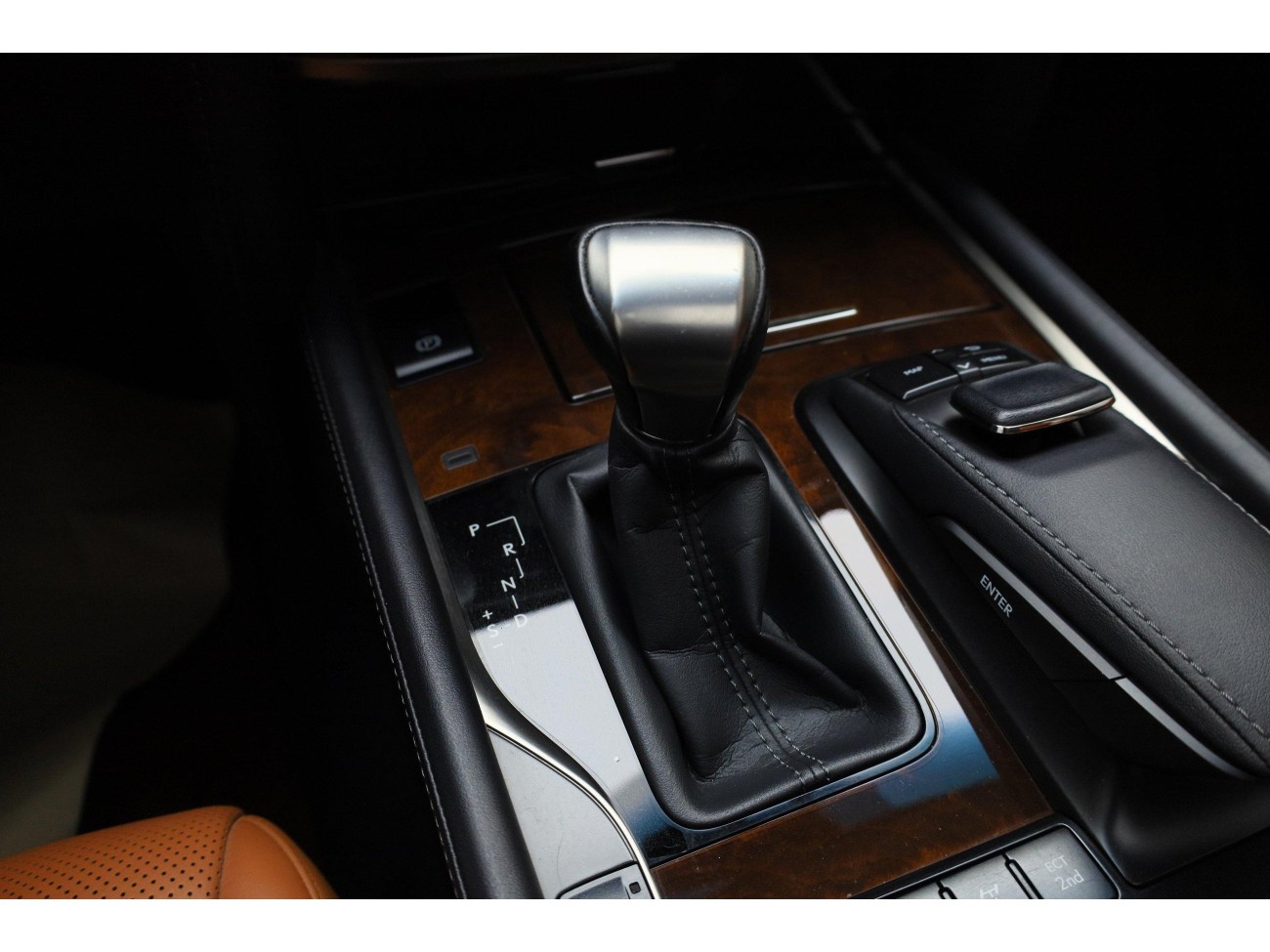 Lexus LX 570 2016