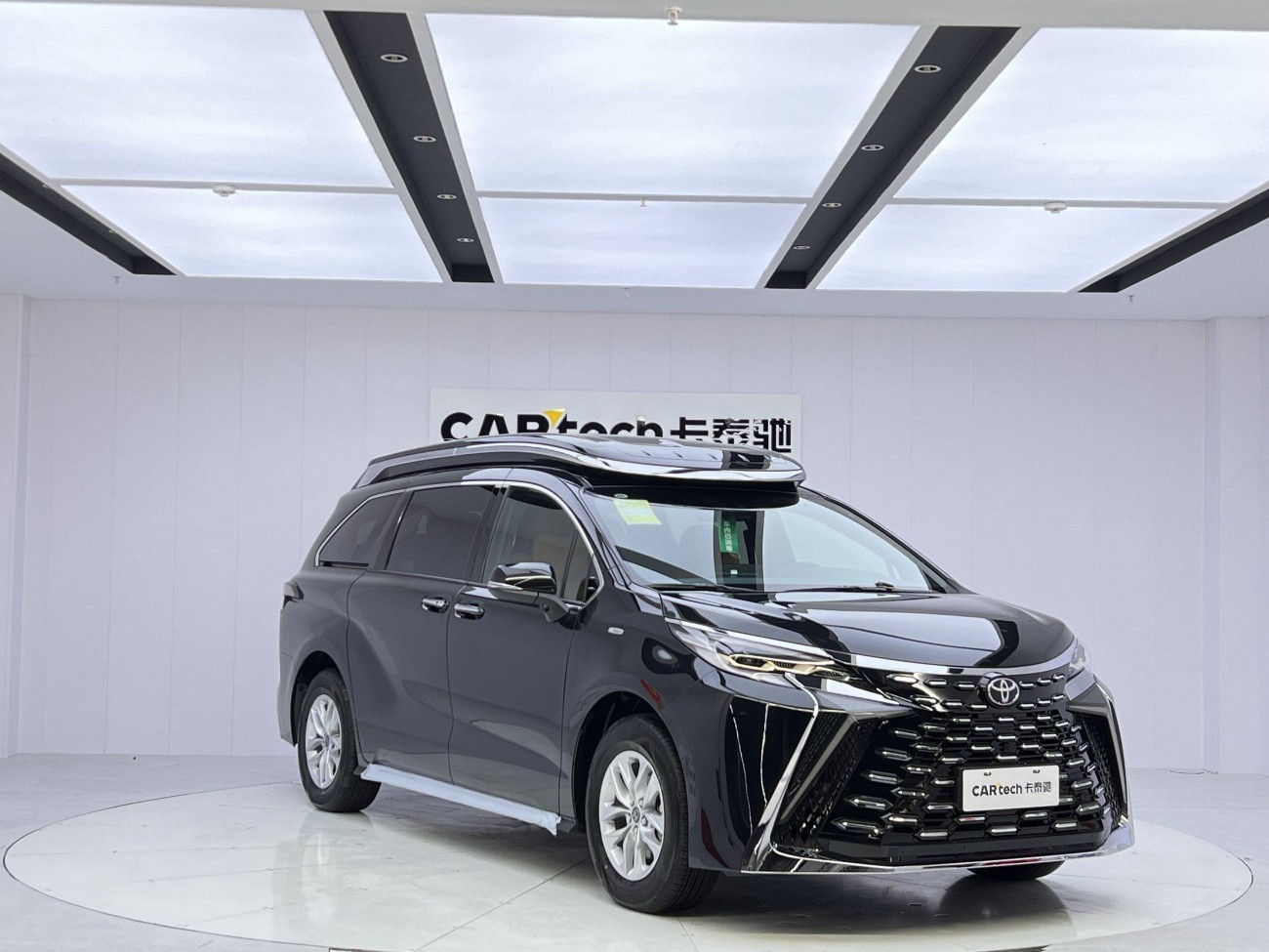 Toyota Granvia 2025