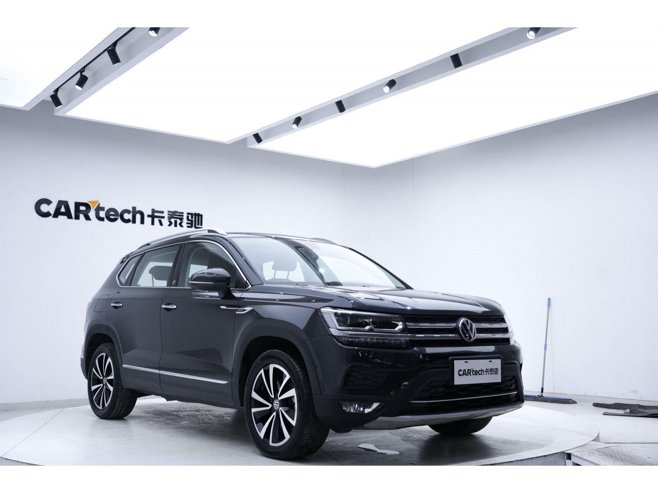 Volkswagen Tharu 2020