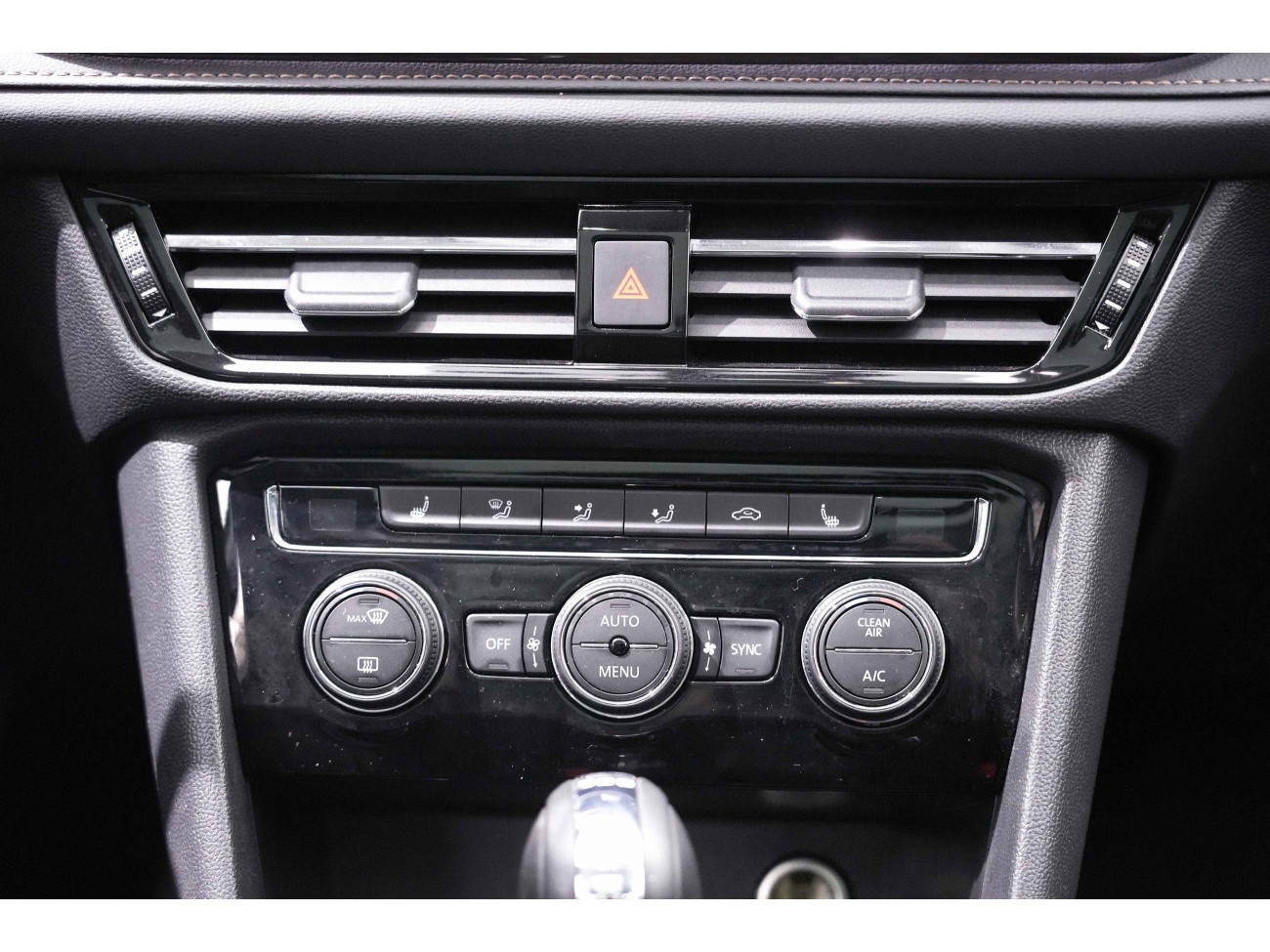 Volkswagen Tharu 2020