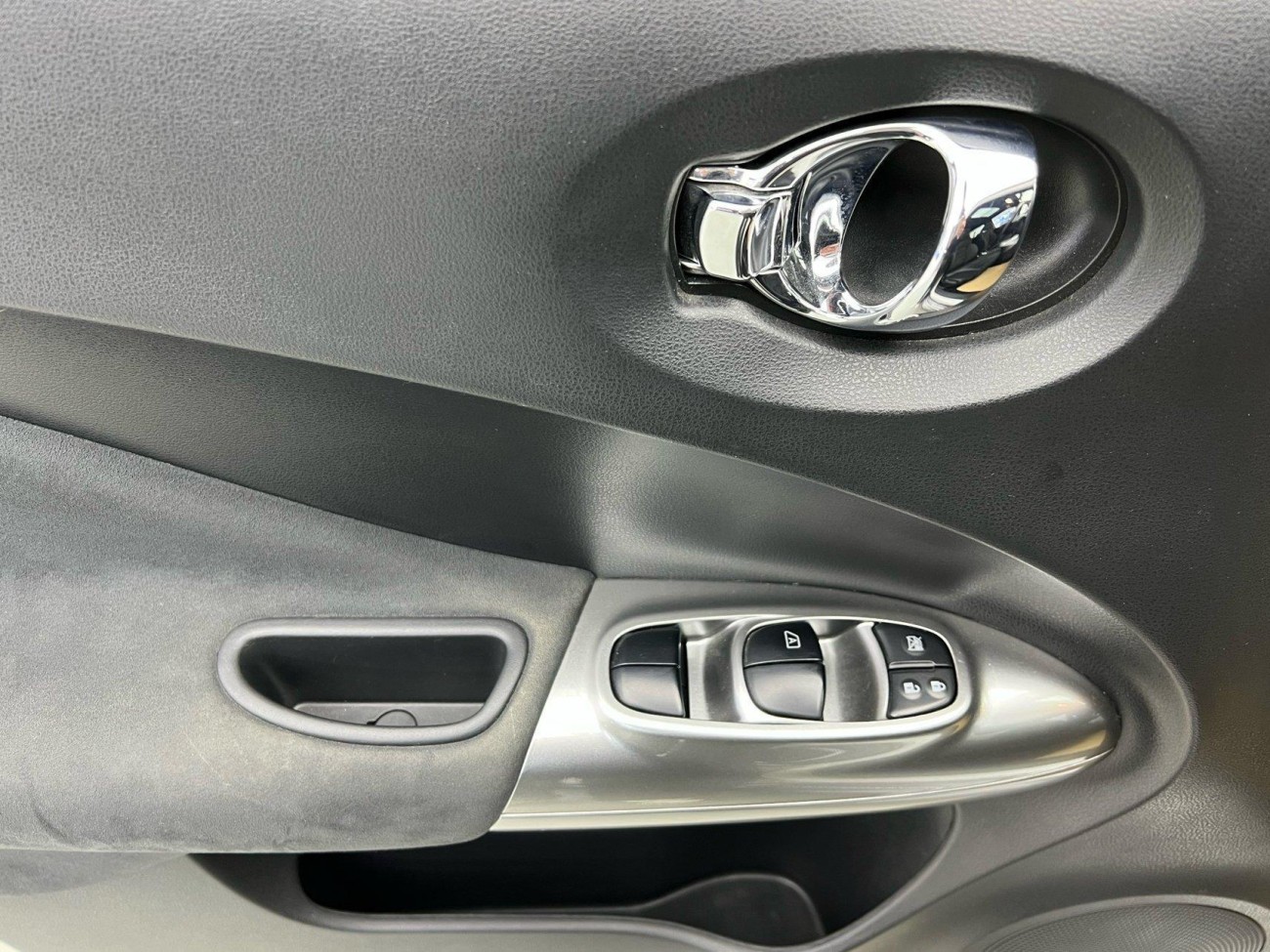 Infiniti ESQ 2016
