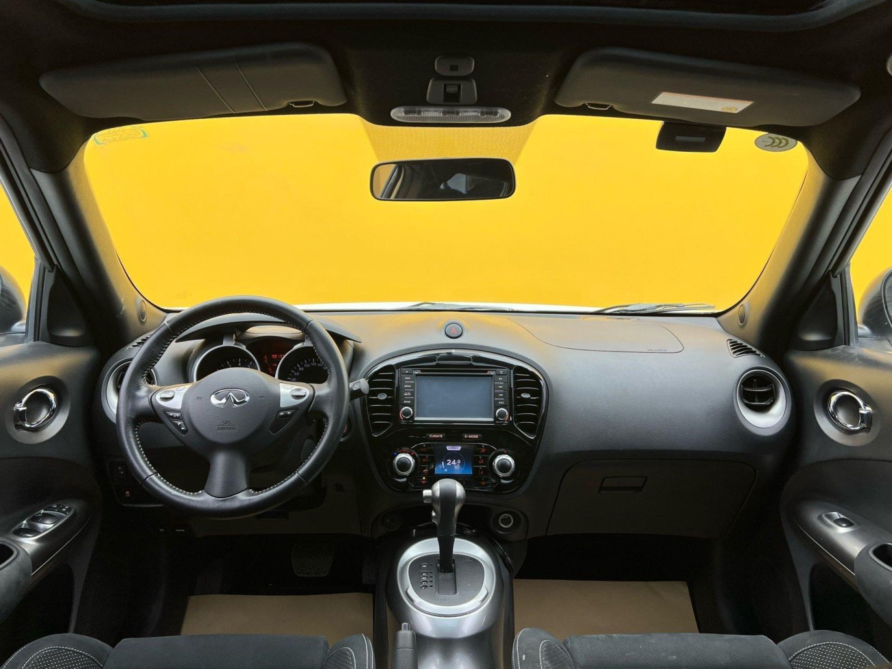 Infiniti ESQ 2016