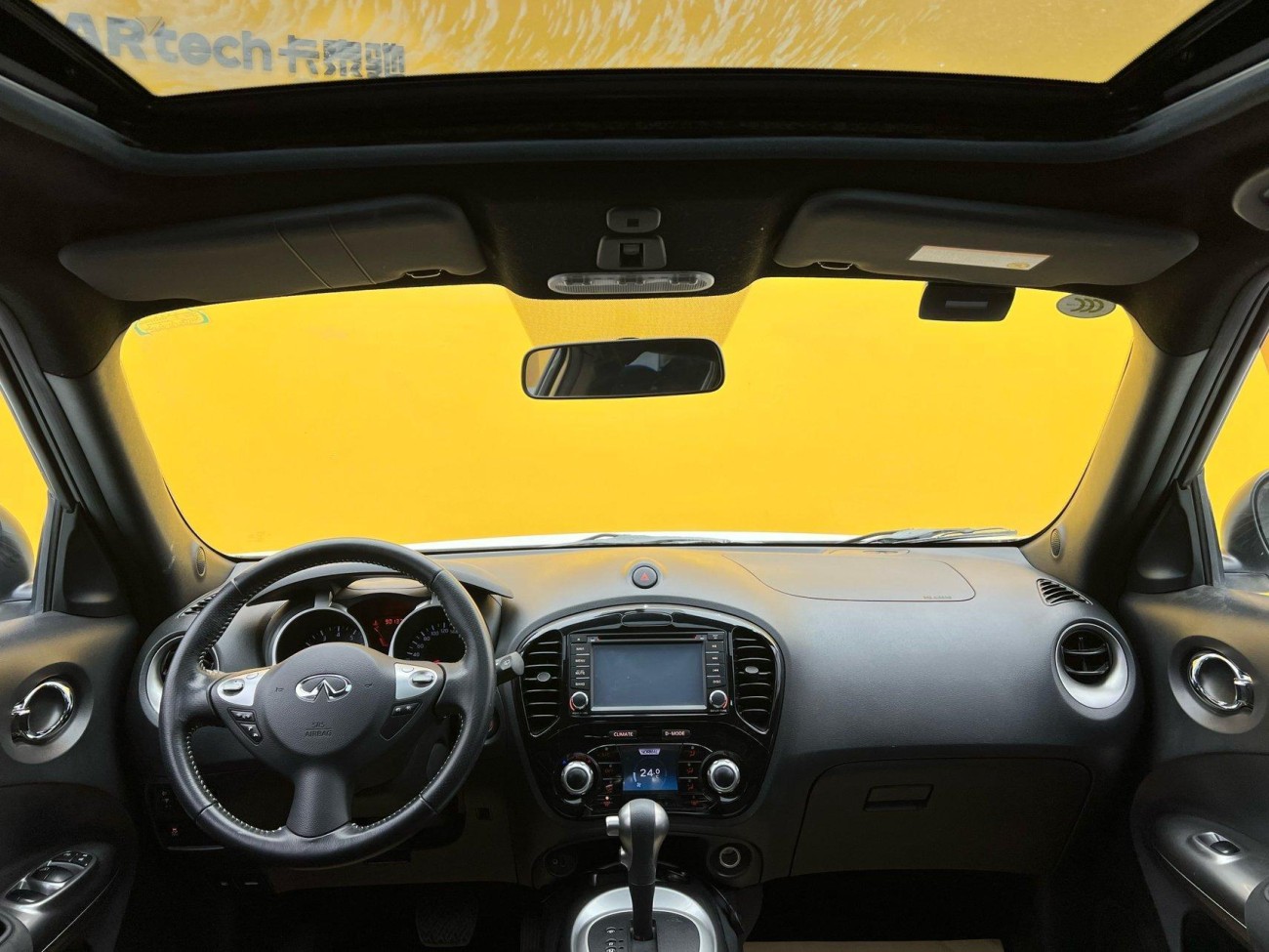 Infiniti ESQ 2016