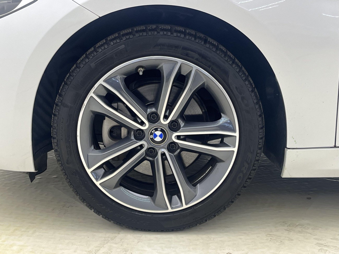 BMW 120i 2023