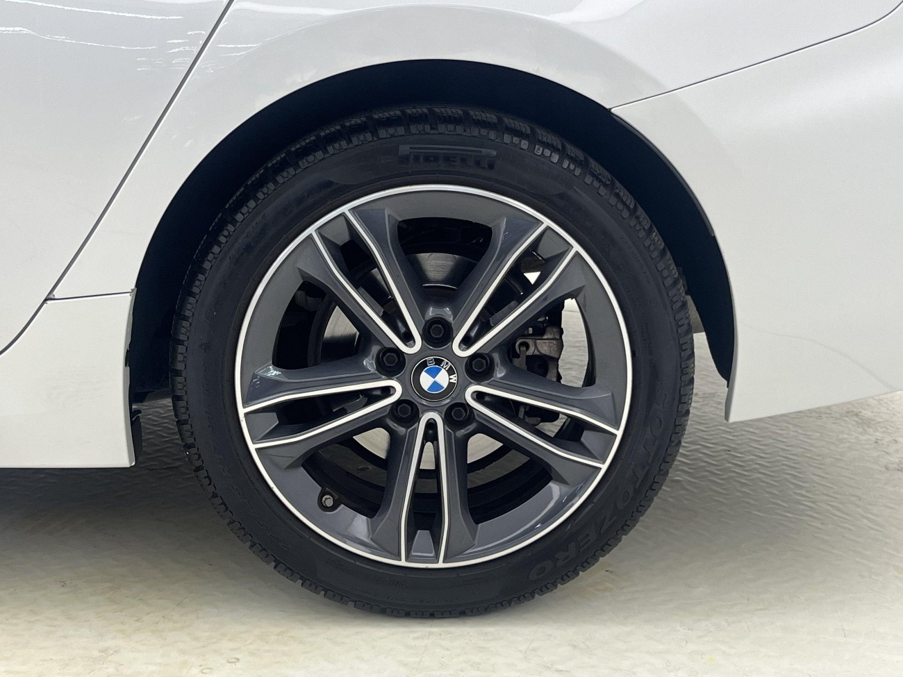 BMW 120i 2023