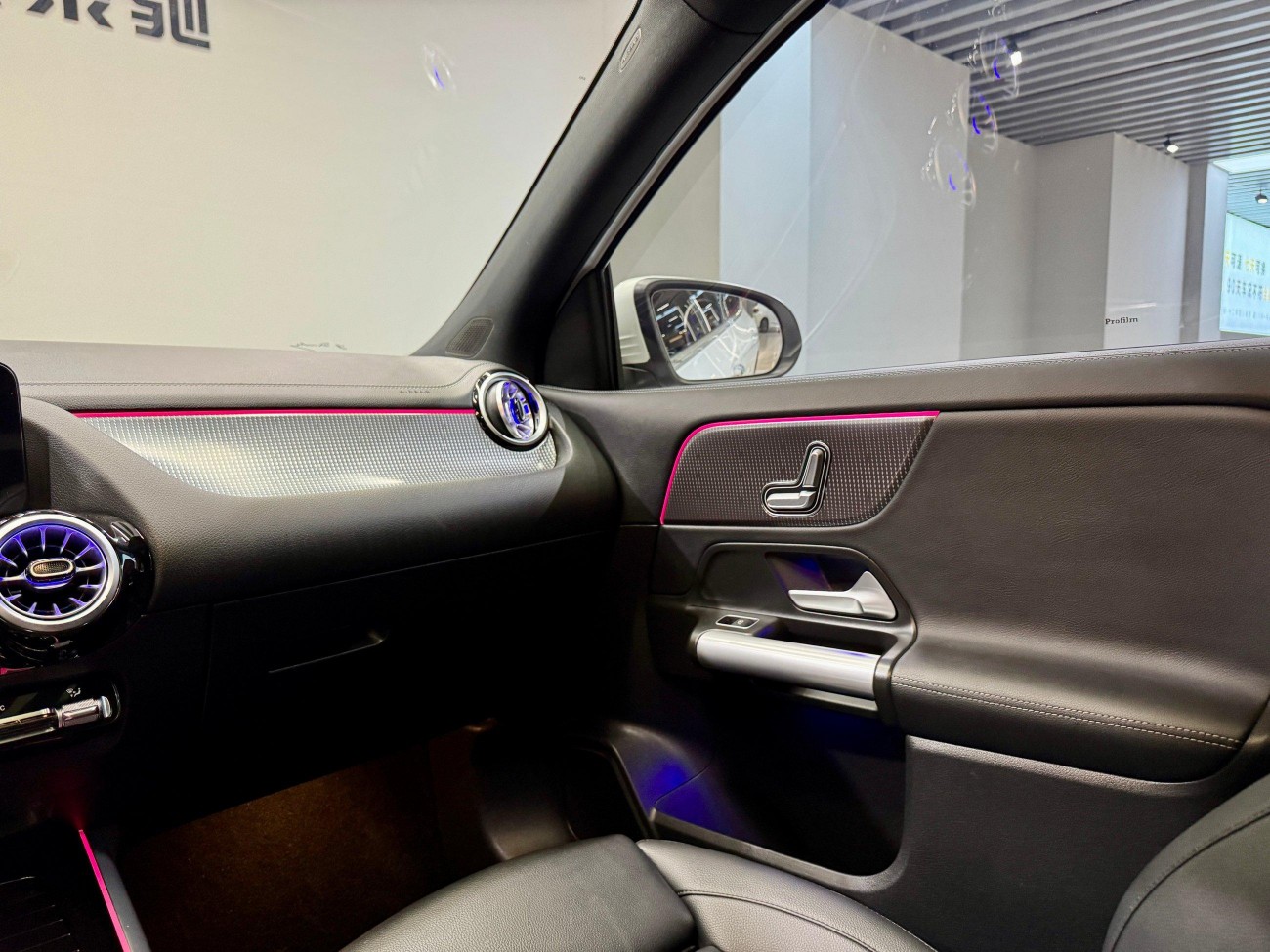 Mercedes-Benz GLA 220 2023