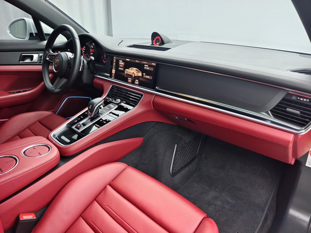 Porsche Panamera 2021