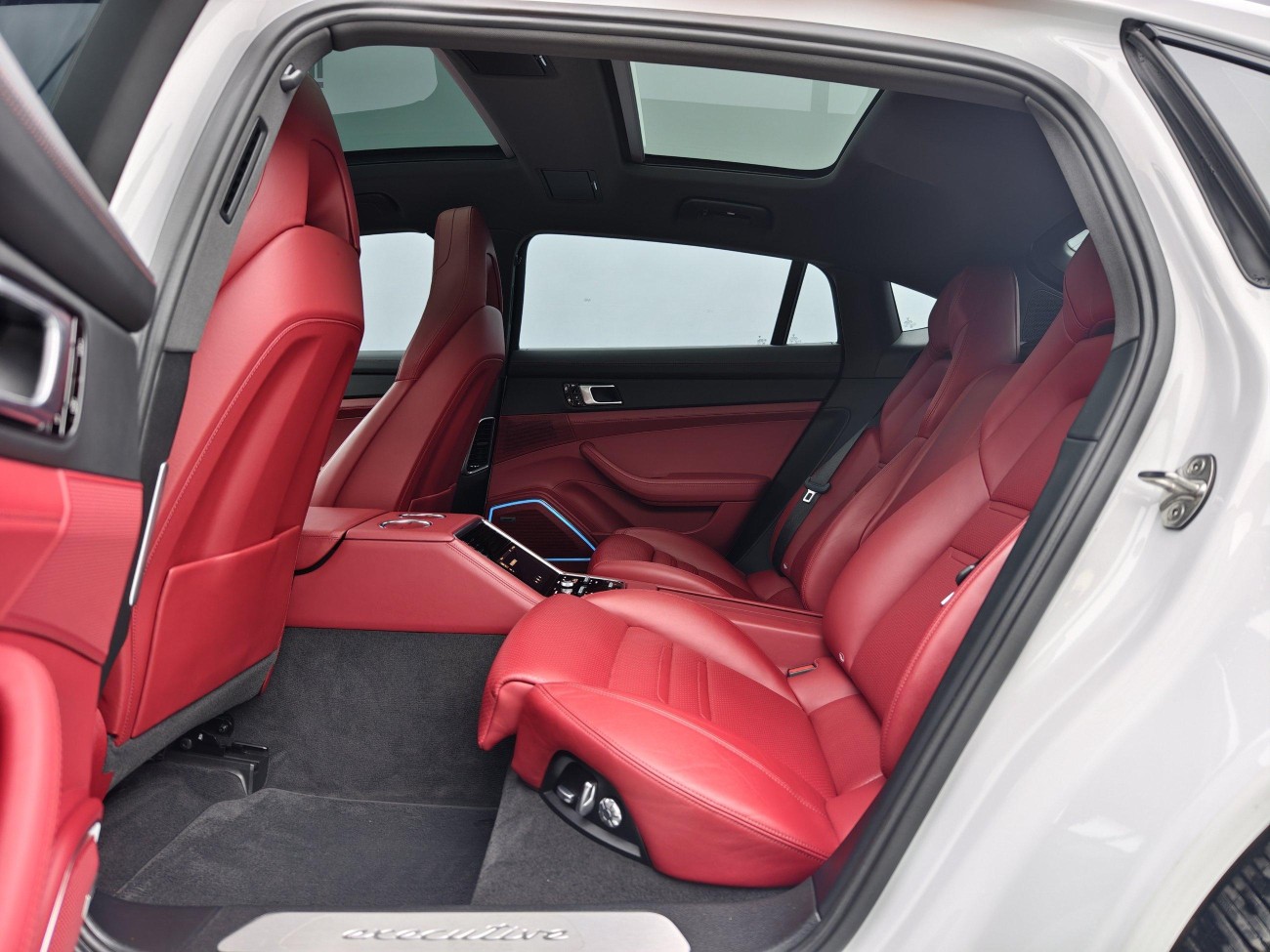 Porsche Panamera 2021