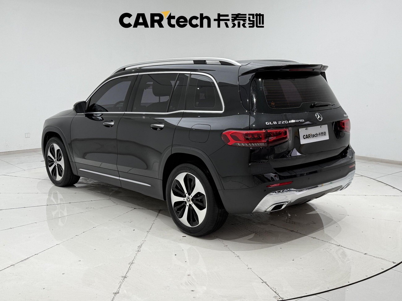 Mercedes-Benz GLB 2023