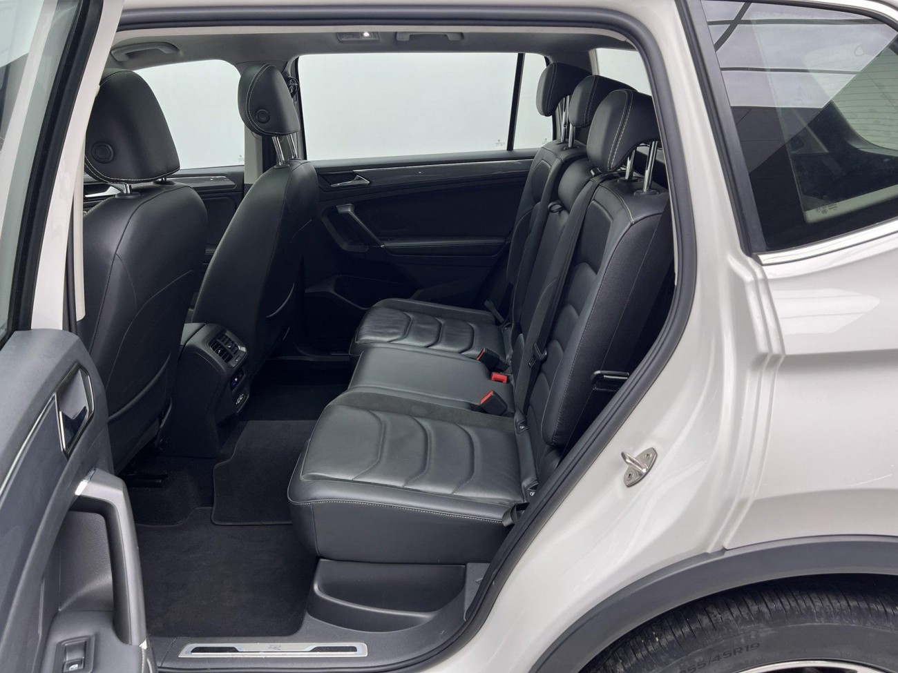 Volkswagen Tiguan L 2021