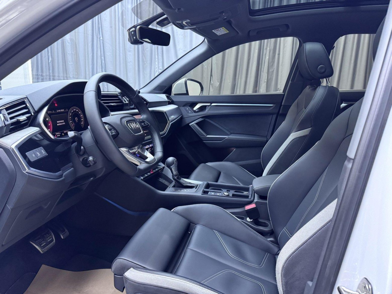 Audi Q3 35 TFSI 2024