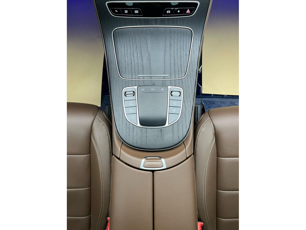 Mercedes-Benz E 300 L 2022