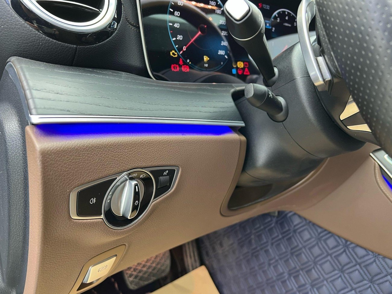 Mercedes-Benz E 300 L 2022