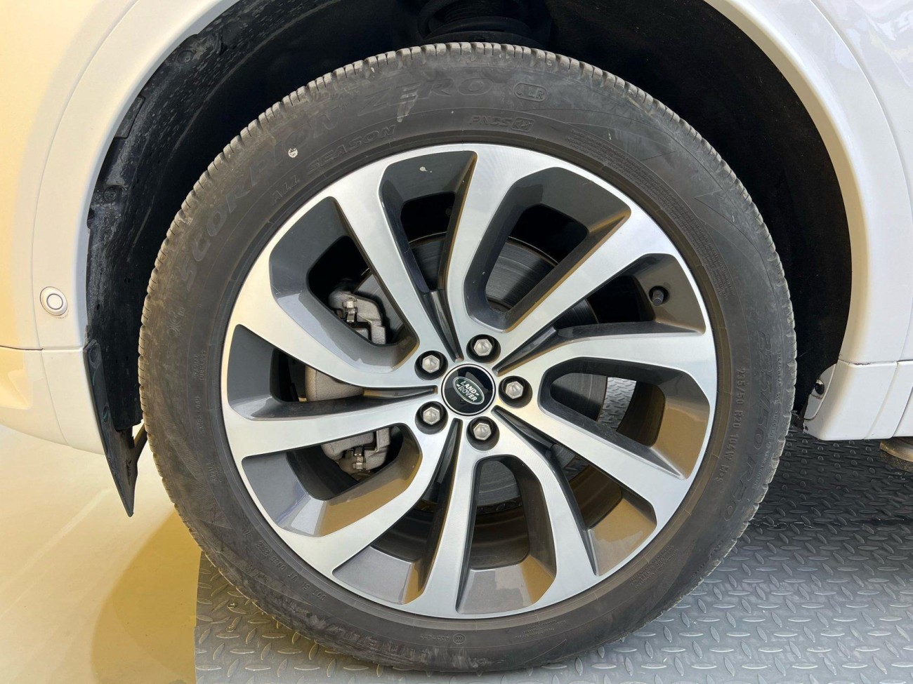 Land Rover Discovery Sport 2022