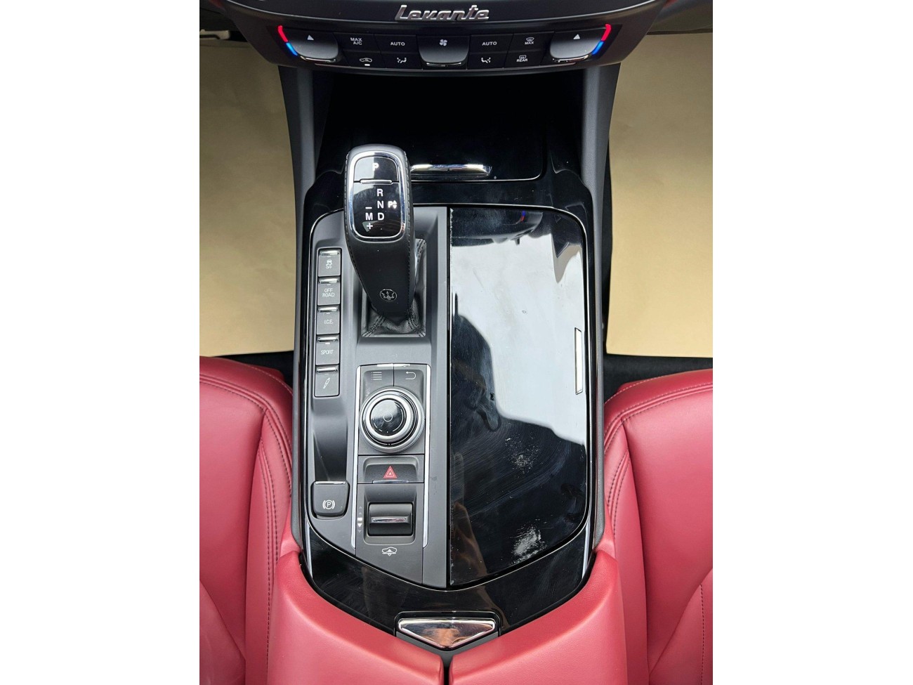 Maserati Levante 2021
