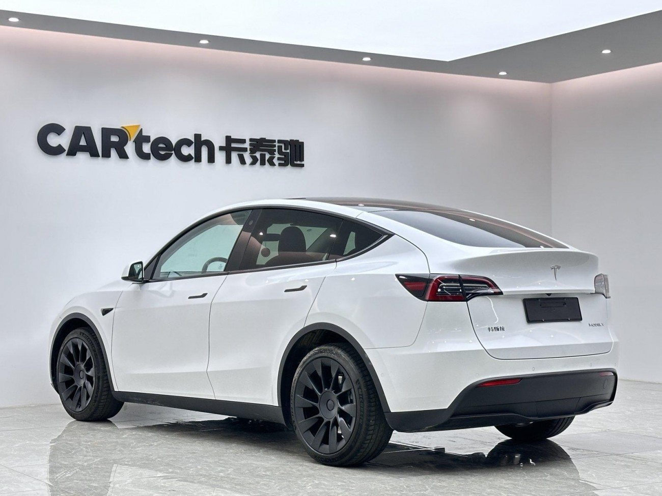 Tesla Model Y 2021