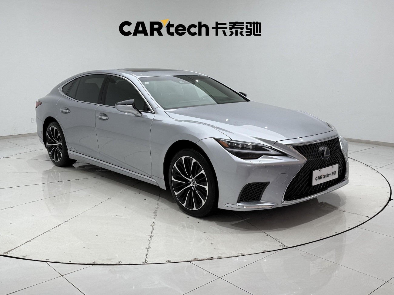 Lexus LS 500h 2021