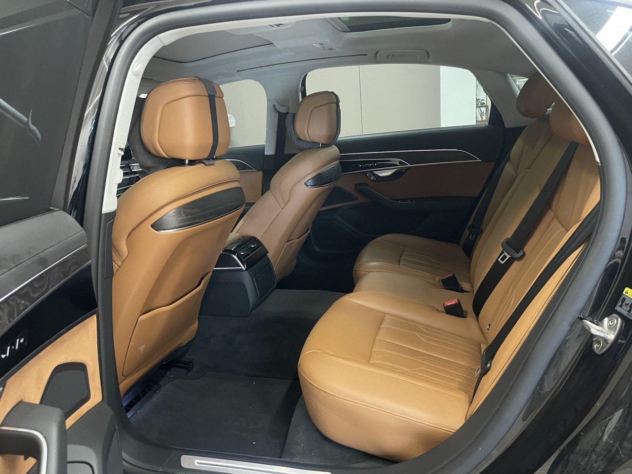 Audi A8L 45 TFSI 2023