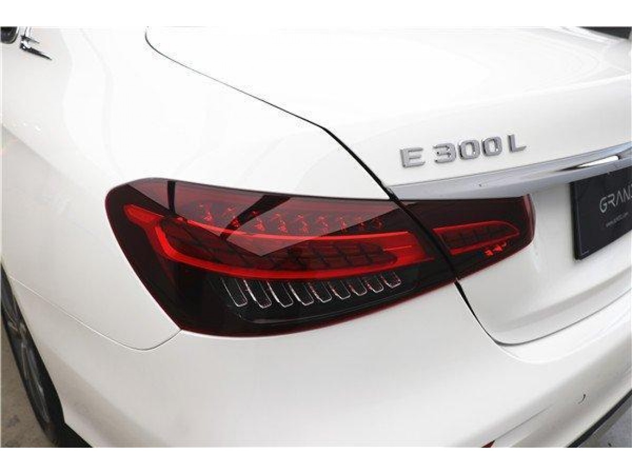 Mercedes-Benz E 300 L 2022