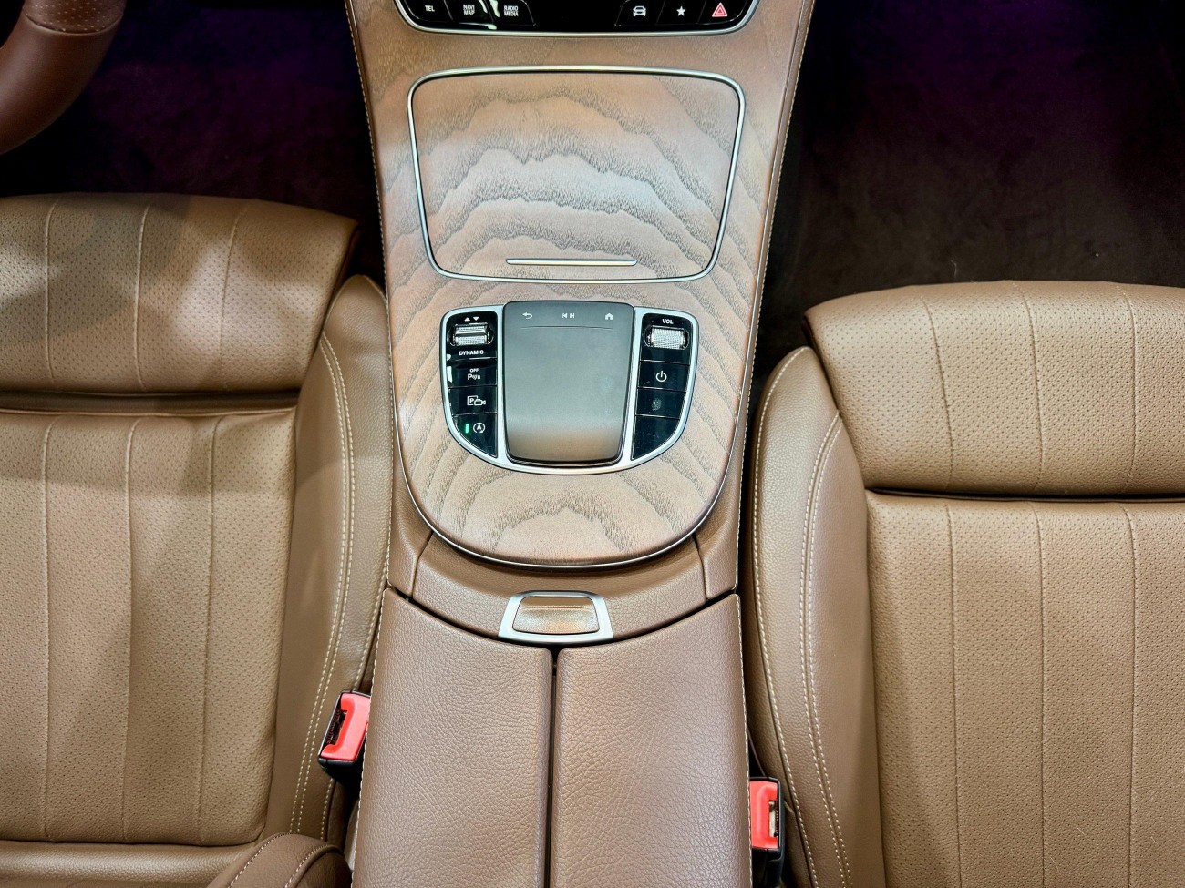 Mercedes-Benz E 300 L 2022