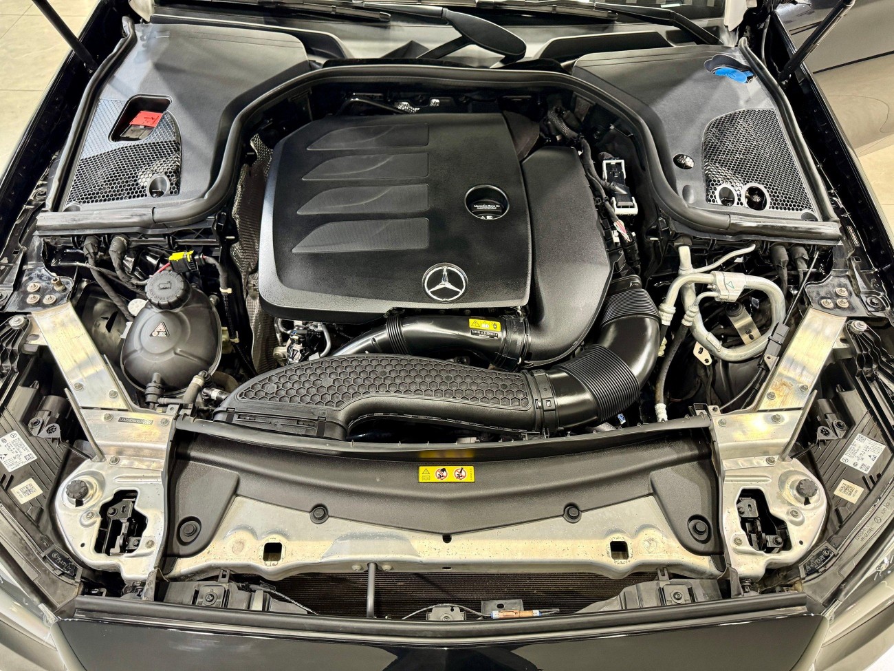Mercedes-Benz E 300 L 2022