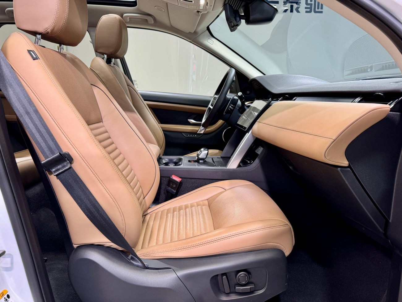 Land Rover Discovery Sport 2024