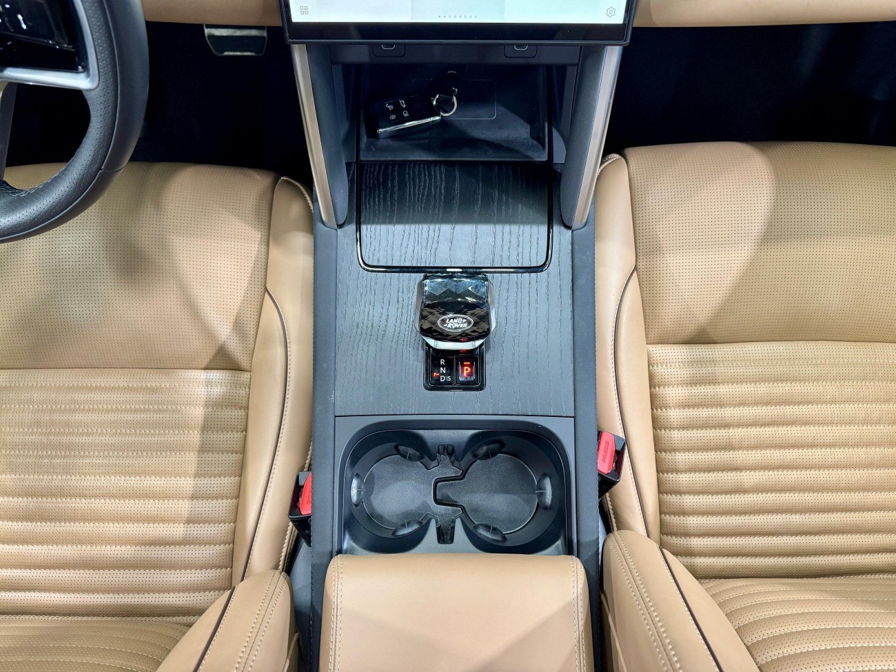 Land Rover Discovery Sport 2024