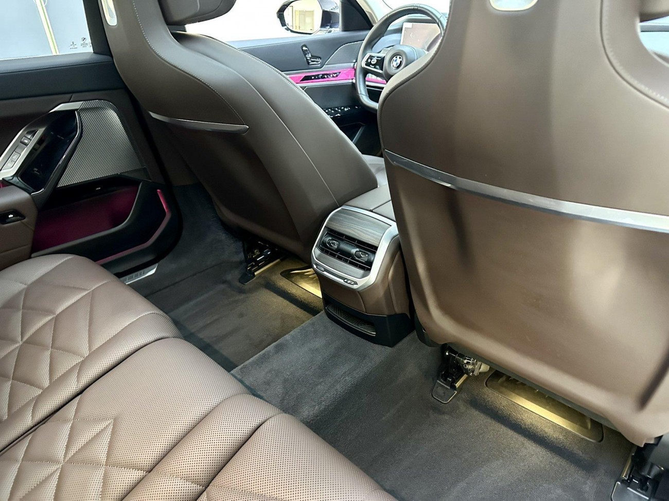 BMW 735Li 2023