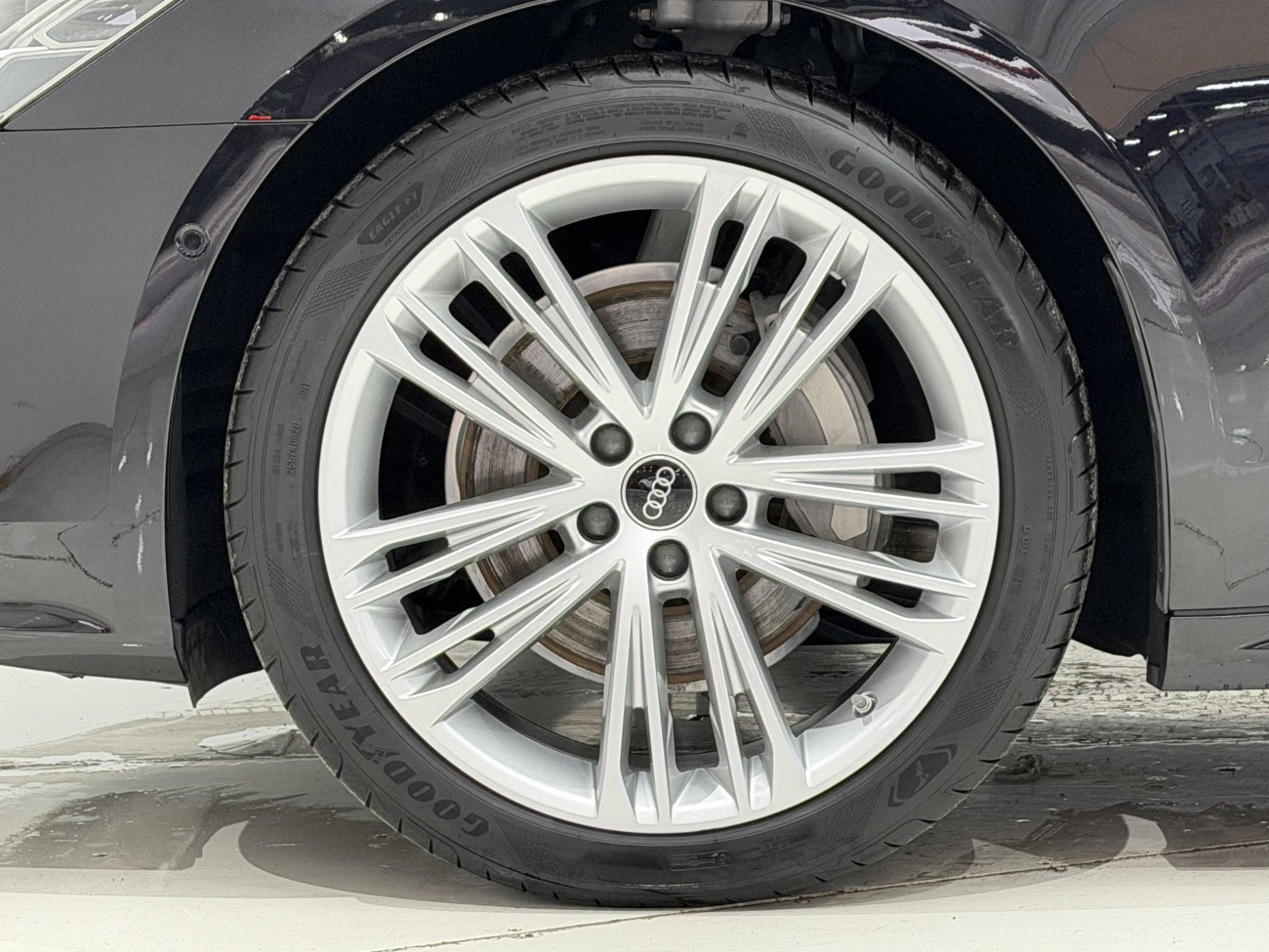 Audi A7L 45 TFSI 2024