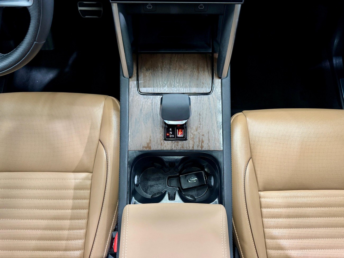 Land Rover Discovery Sport 2025