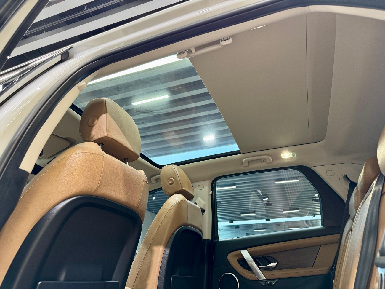 Land Rover Discovery Sport 2025