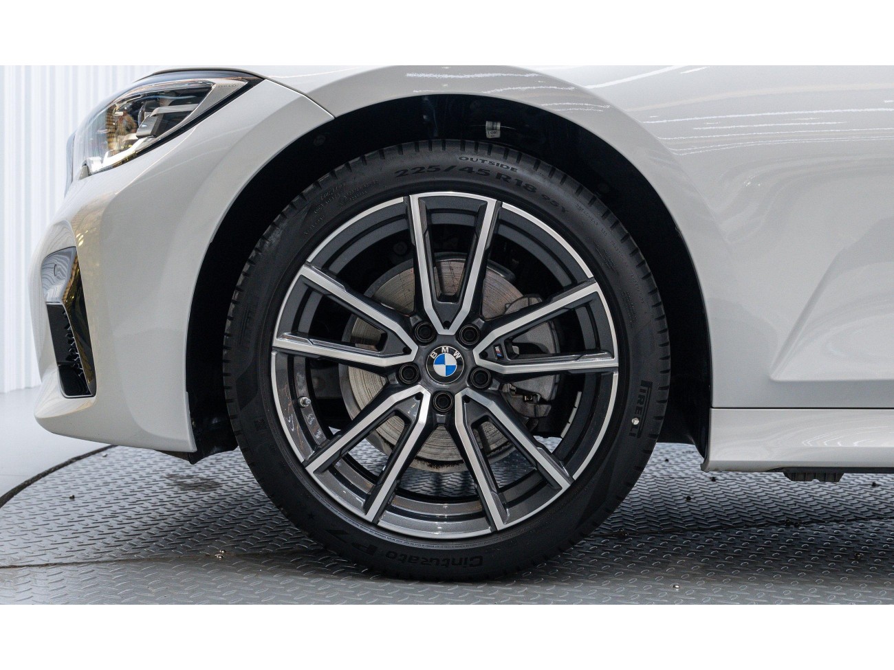 BMW 325Li 2022