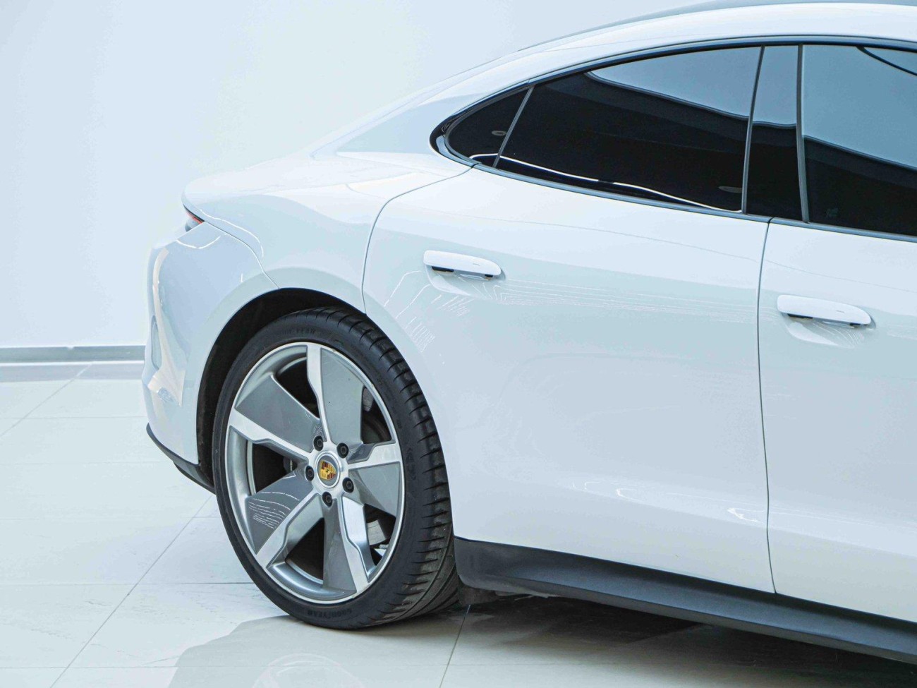 Porsche Taycan 2024
