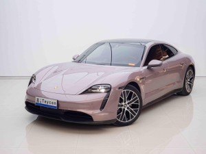 Porsche Taycan 2022